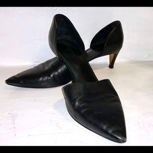 Vince D’orsay kitten heel shoe flat black 9.5